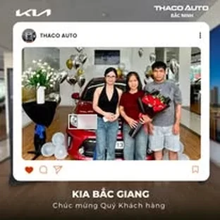Kia Bắc Giang - Khách hàng nhận xe sau khi hoàn tất thủ tục.